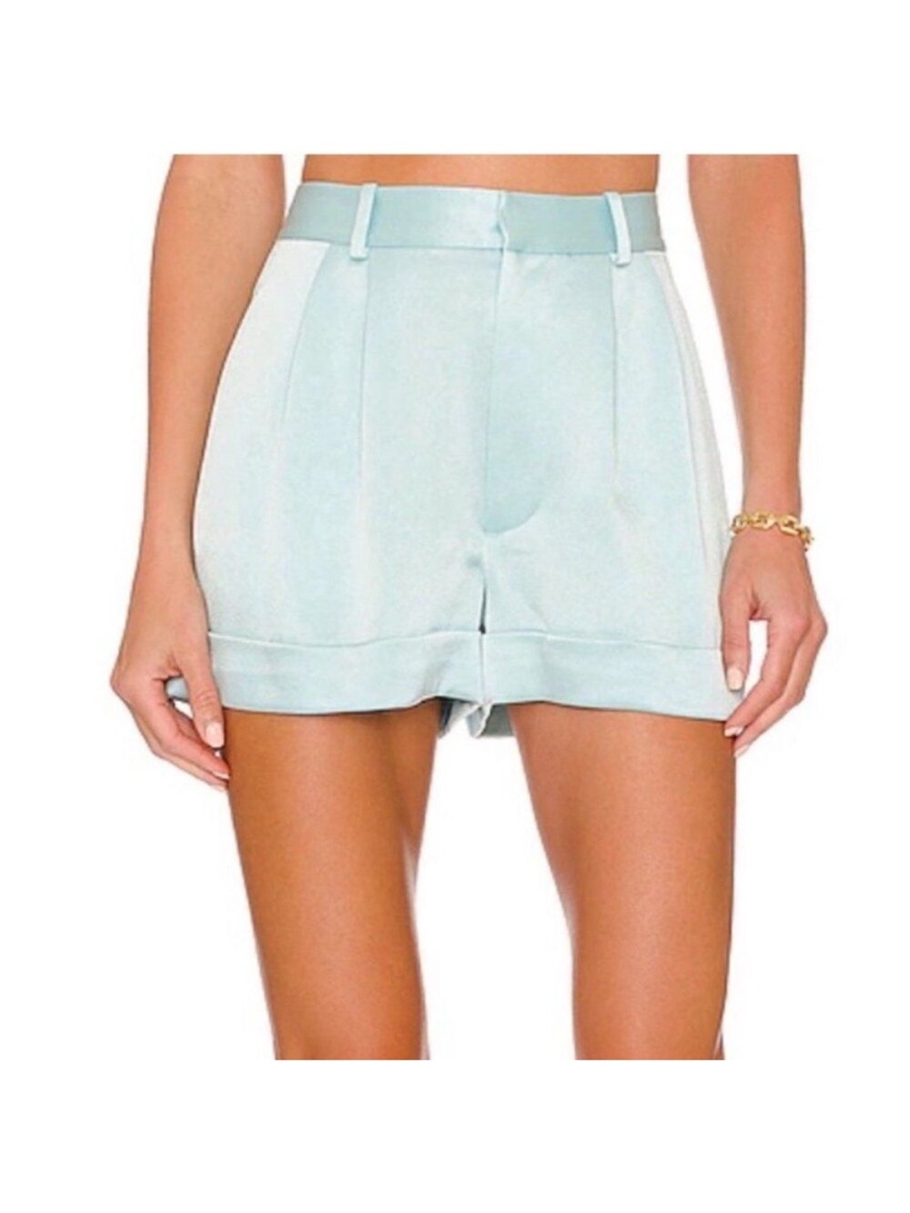 🩵 Alice + Olivia "Conry" Pleated Satin Shorts in Powder Blue NWT. Size 2.